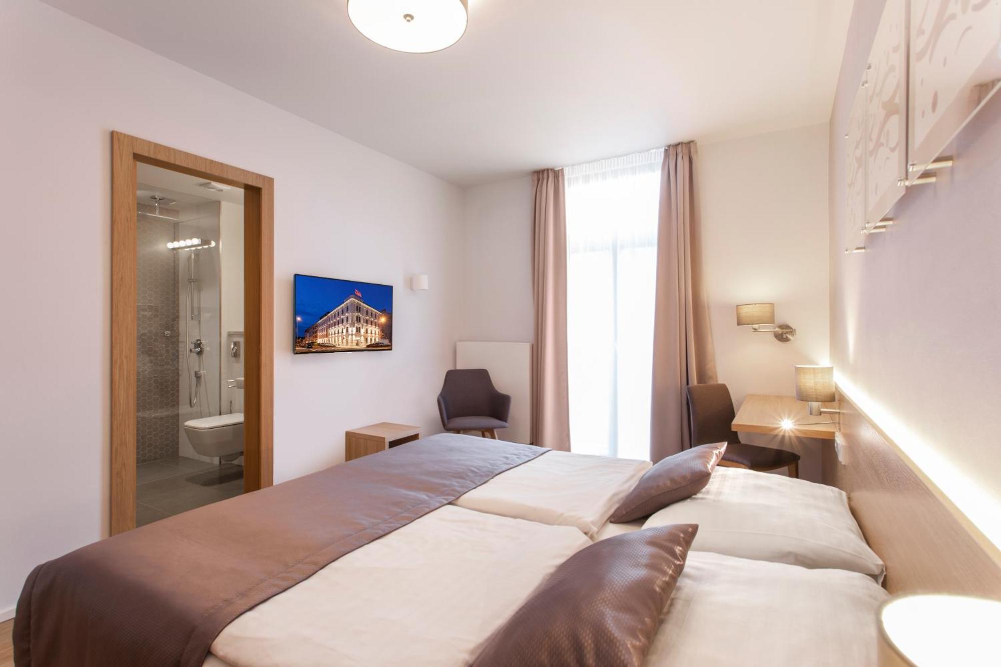Carol 4* Praha