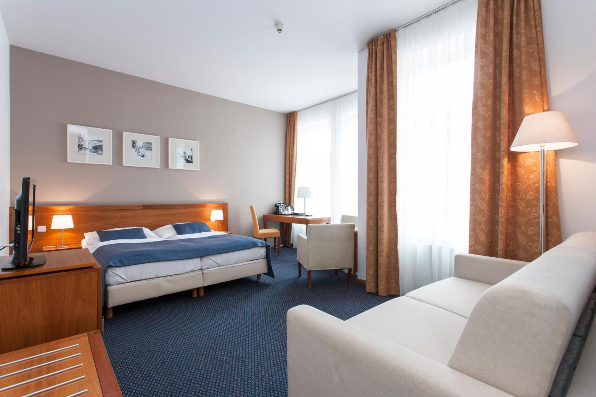 Carol Hotel Praha